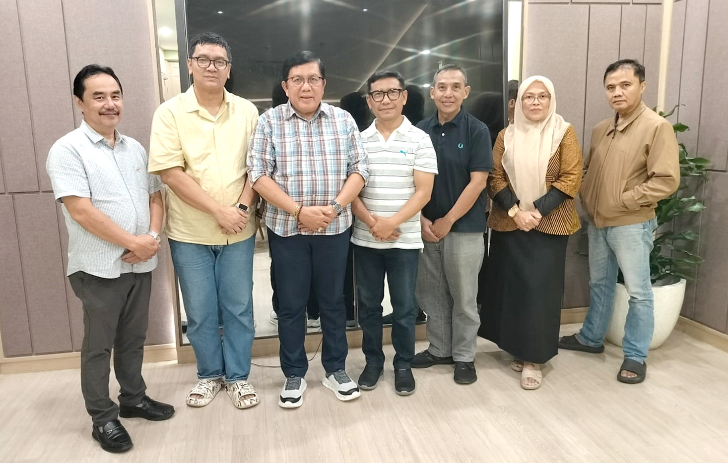 Rapat Pertemuan dengan PT. Piranti Energi membahas tentang Suplai Gas Industri.